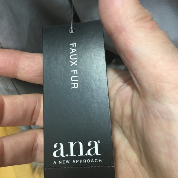 ANA Gray Faux Fur Parka Snow Ski Jacket Large Faux Fur - Picture 8 of 10